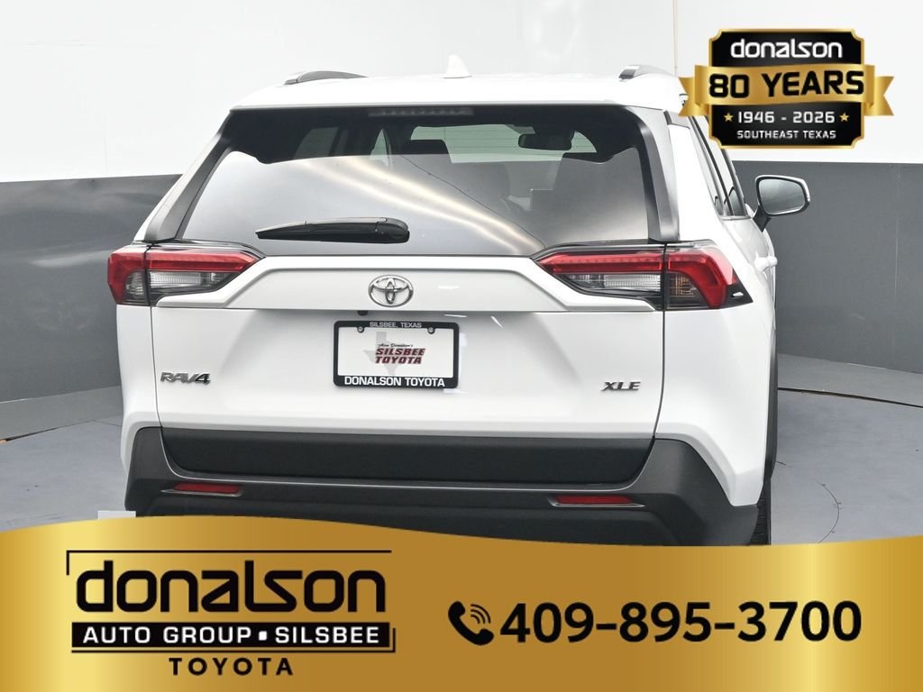 Used 2025 White Toyota XLE image 4
