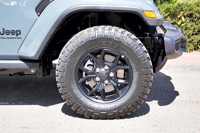 New 2025 Anvil Clear-Coat Exterior Paint Jeep Willys image 8