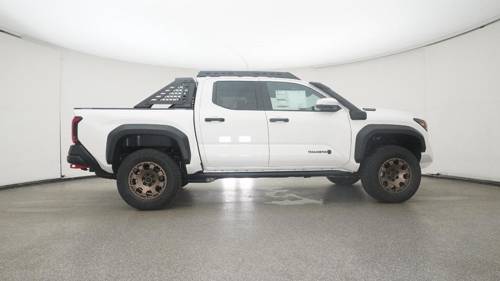 2025 Toyota Tacoma Trailhunter - Photo 8