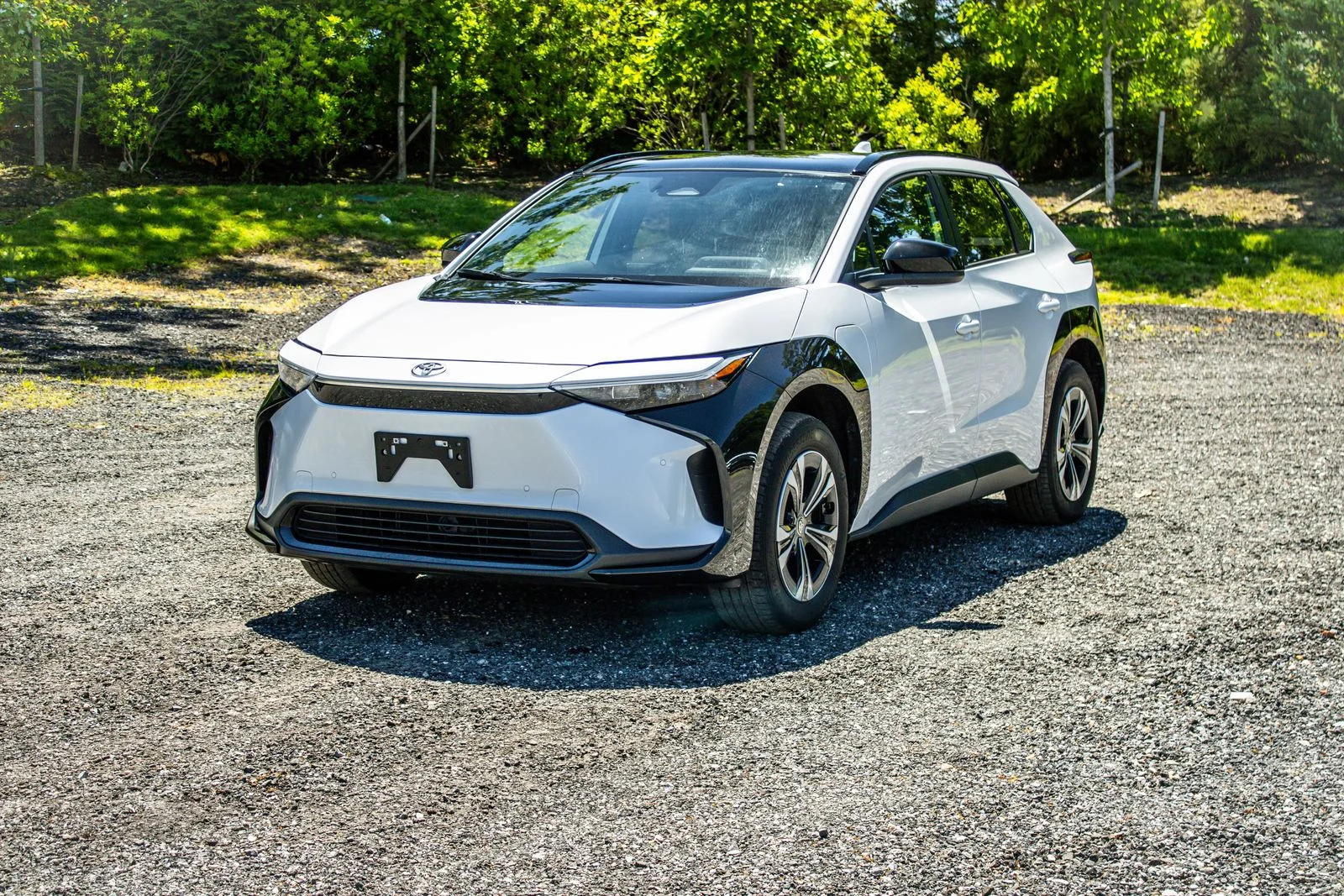 2023 Toyota bZ4X XLE AWD's photo