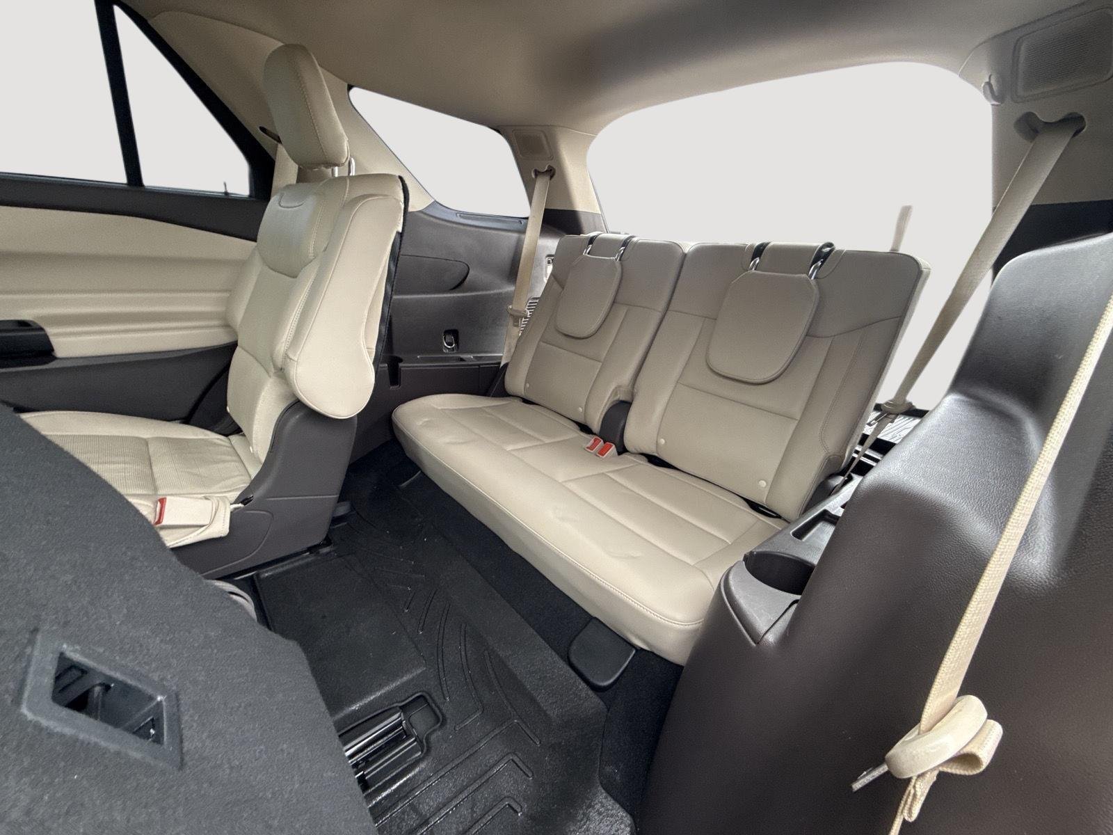 2020 Ford Explorer Platinum - Photo 7