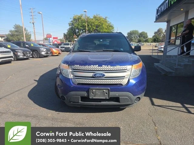 Used 2013 Blue Metallic Ford  image 3