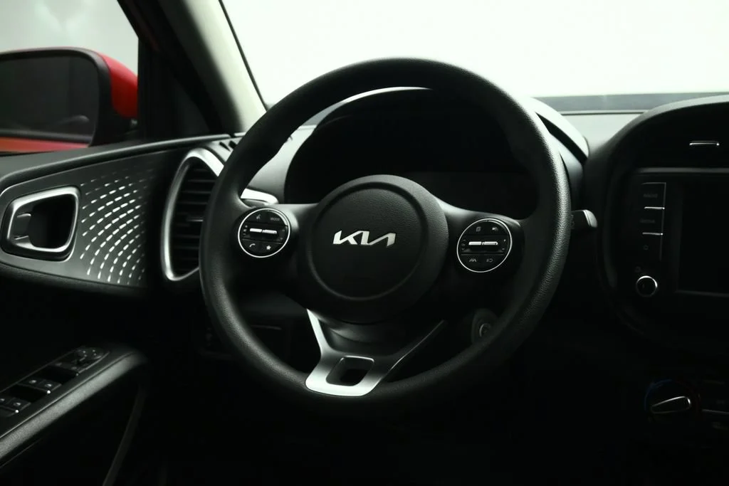 Used 2025 Red Kia LX image 41