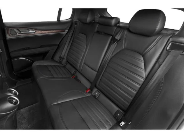 Used 2023 Alfa Rosso Alfa Romeo Ti image 16