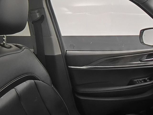Used 2021 Silver Jeep Limited image 34