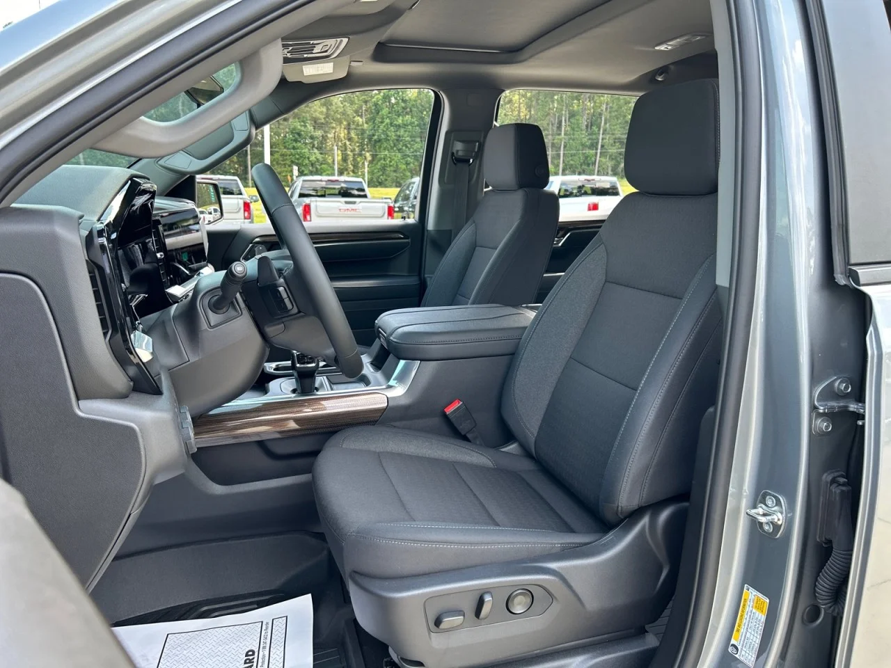2026 Chevrolet Silverado 1500 LT Trail Boss - Photo 17