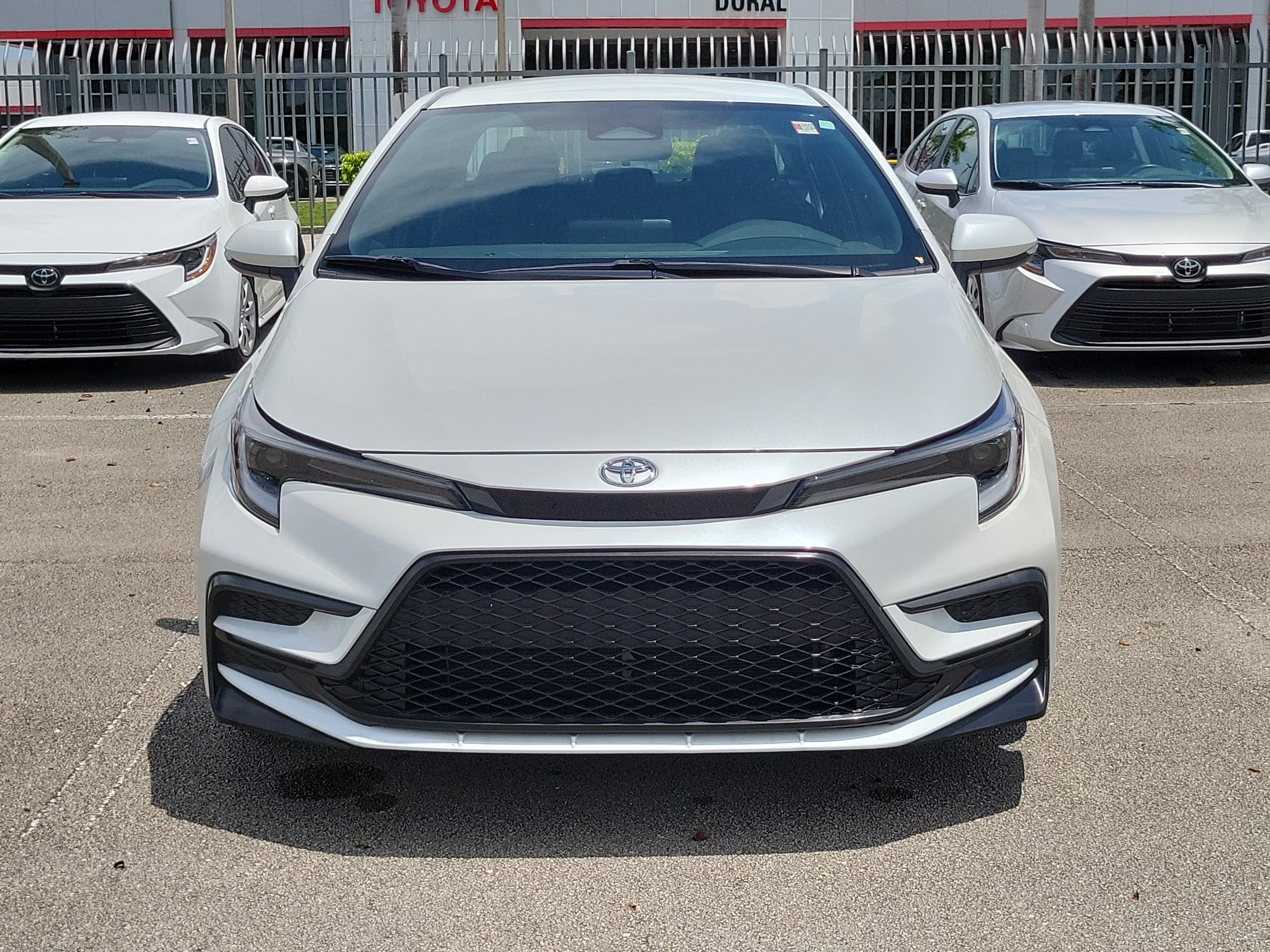Used 2025 Pearl Toyota SE image 2