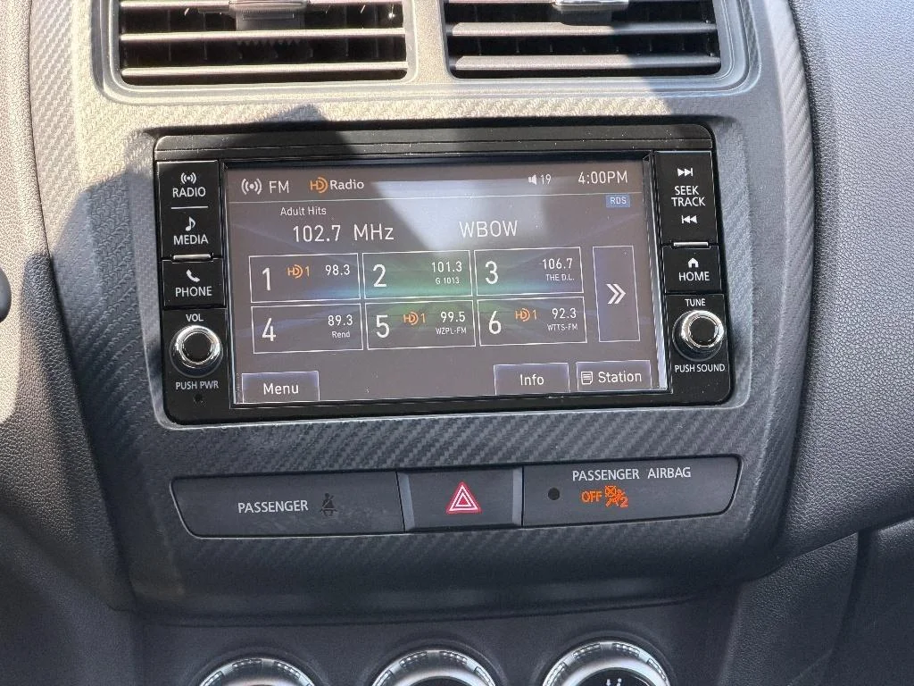Used 2025 Alloy Silver Metallic Mitsubishi ES image 15