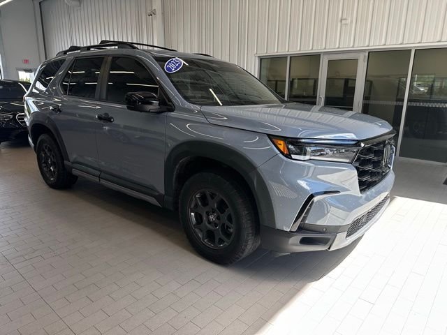 2023 Honda Pilot TrailSport AWD's photo