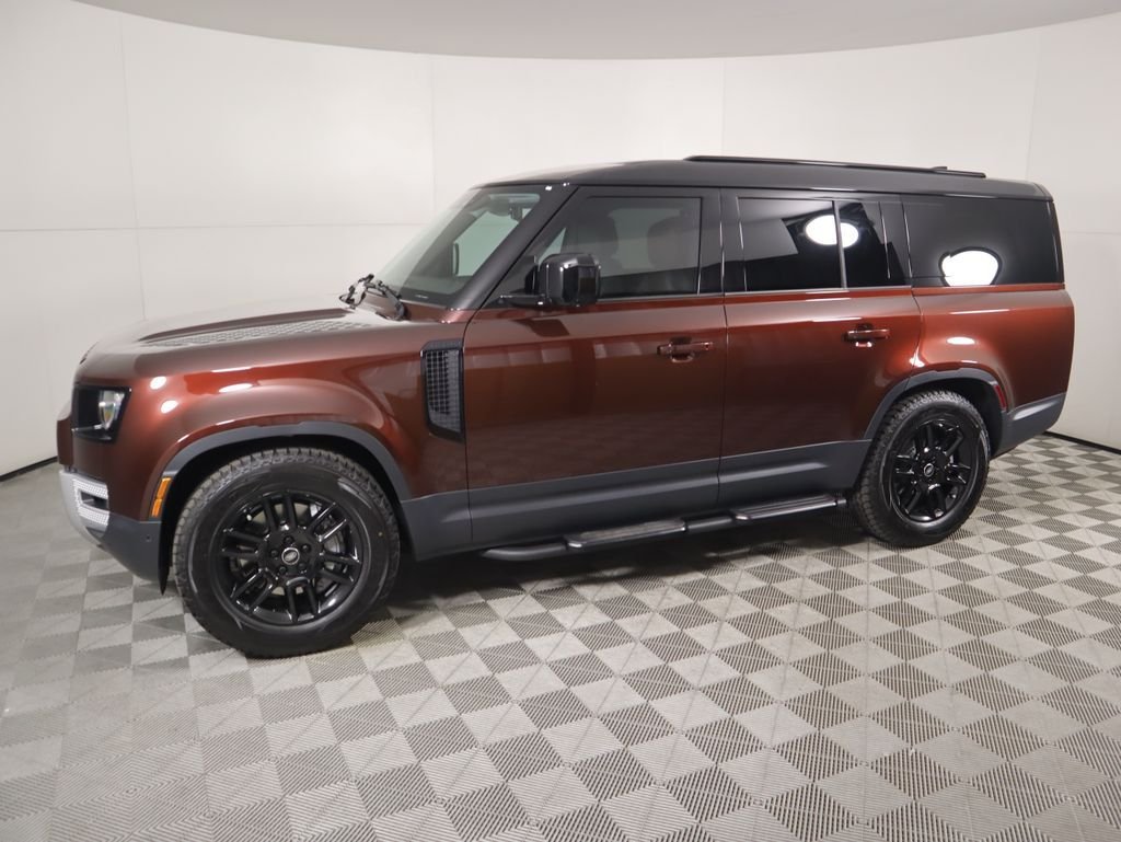 2025 Land Rover Defender S - Photo 8