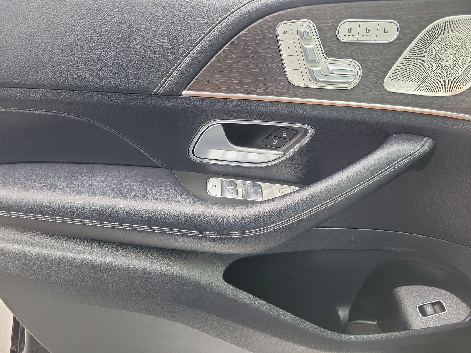 Used 2023 Black Mercedes-Benz GLS 450 image 20