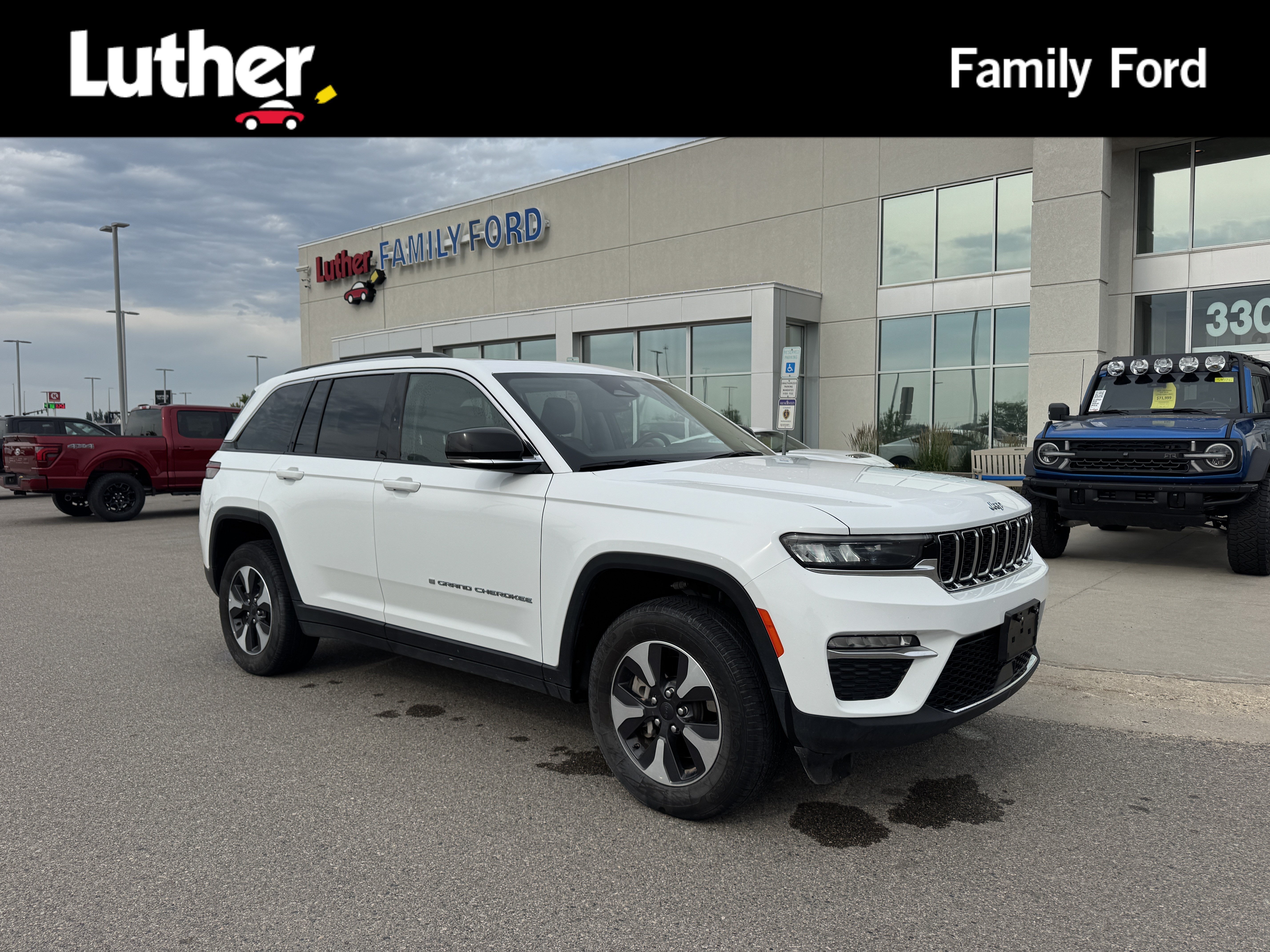2024 Jeep Grand Cherokee 4xe 4x4's photo