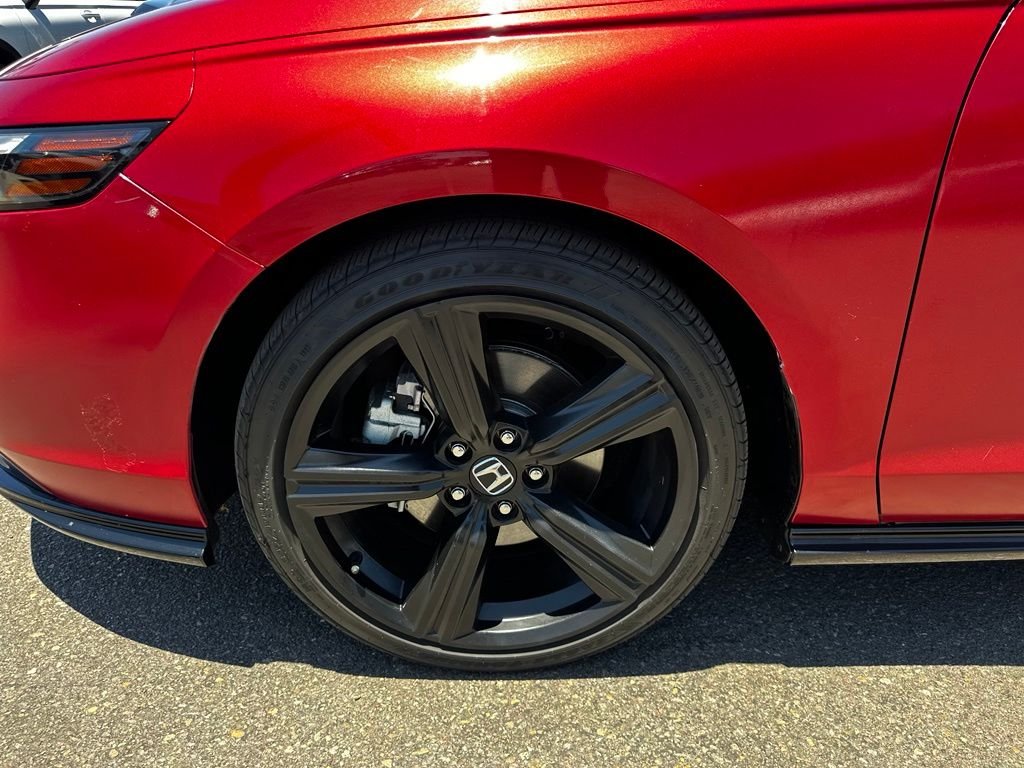 Used 2023  Honda Sport-L image 6