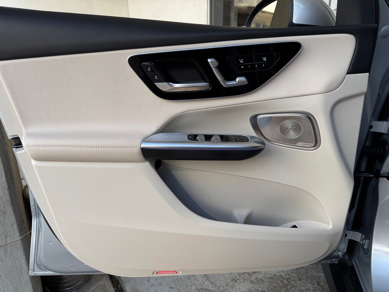 New 2026 Cirrus Silver Metallic Mercedes-Benz GLC 300 image 18