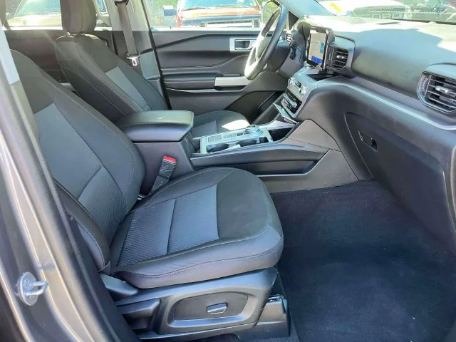 Used 2023 Gray Metallic Ford XLT image 26