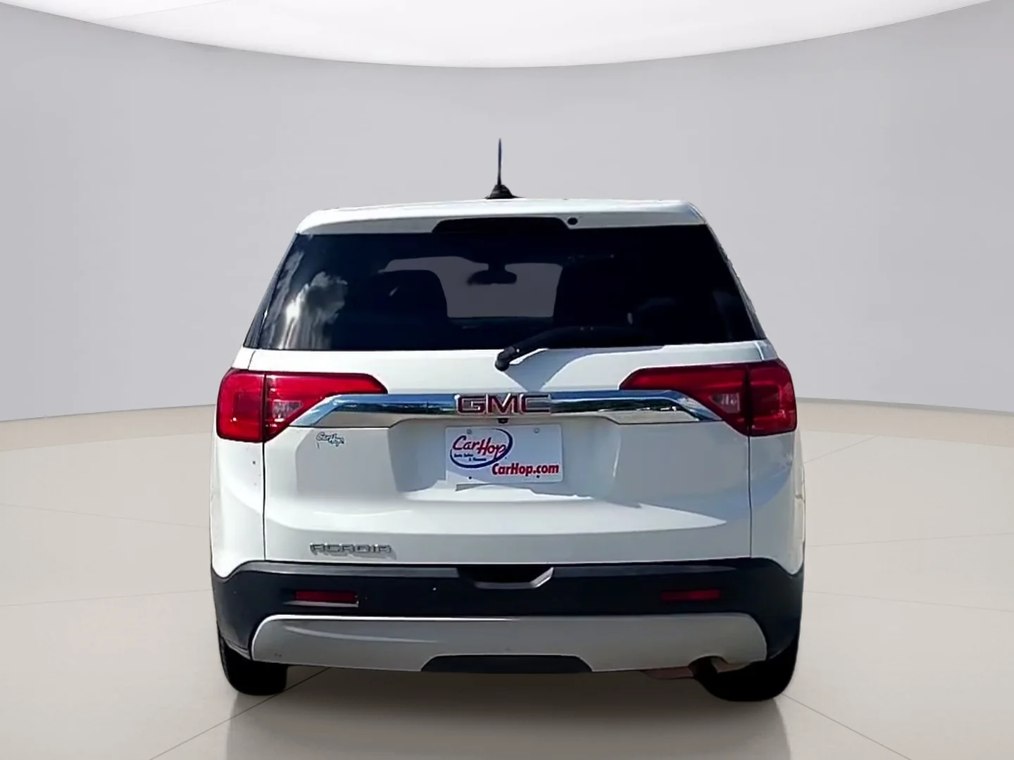 Used 2017 White Gmc SLE image 4