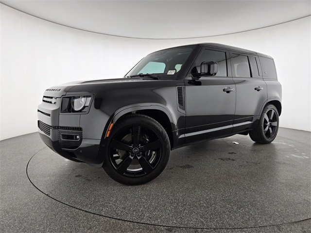 2023 Land Rover Defender V8