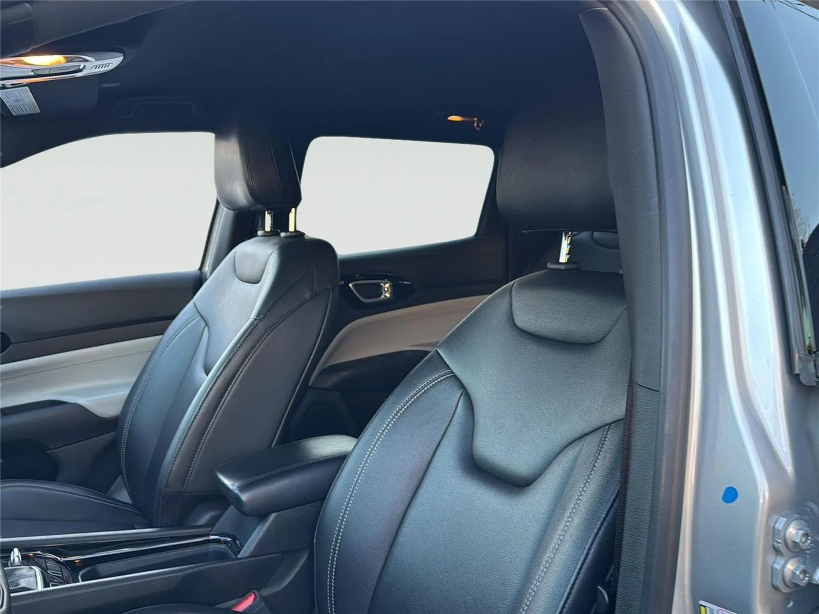 2025 Jeep Compass Limited - Photo 12