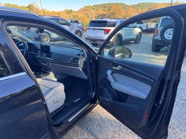 Used 2021 Black Audi 45 Prestige image 19