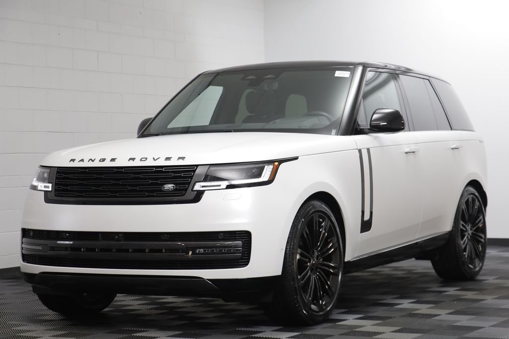 New 2026 Icy White Satin LAND ROVER SE image 1