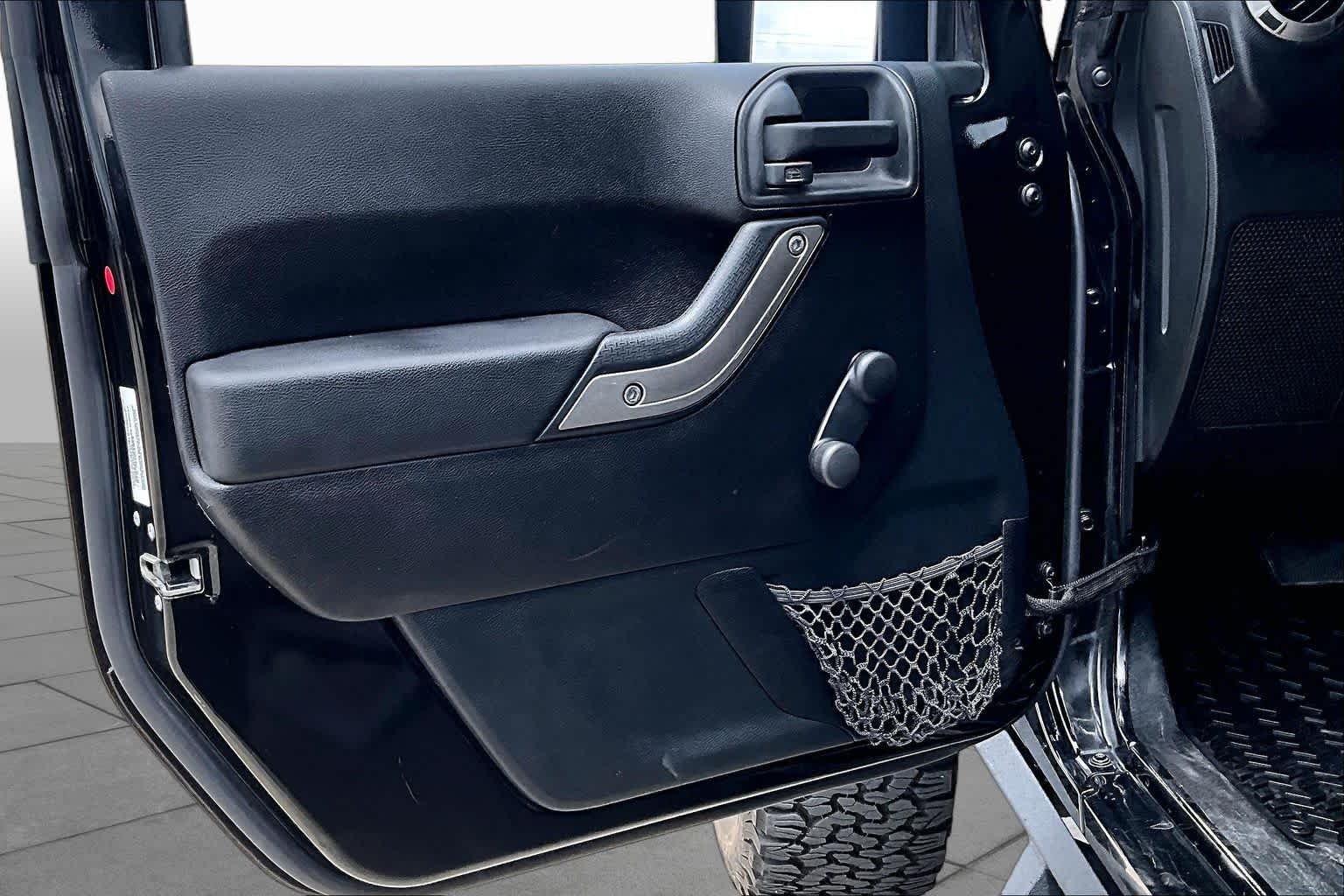 Used 2014 Black Clearcoat Jeep Sport image 21