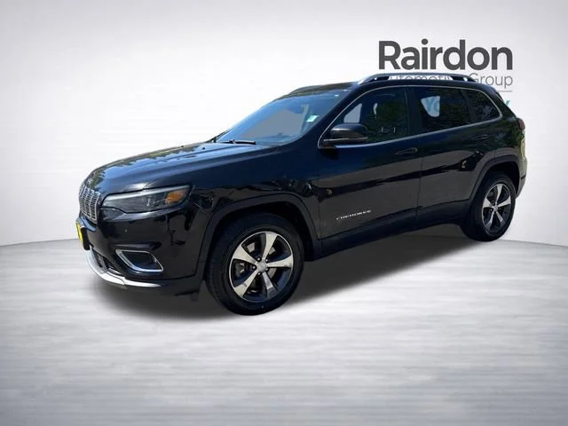 Used 2019 Diamond Black Crystal Pearlcoat Jeep Limited image 3
