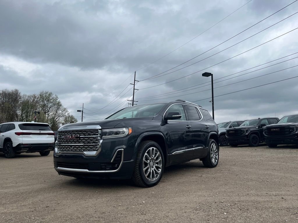 Used 2022 Hunter Green GMC Denali image 2