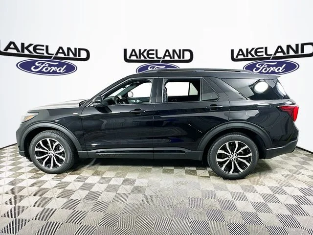 New 2026 Ford Explorer ST-Line
