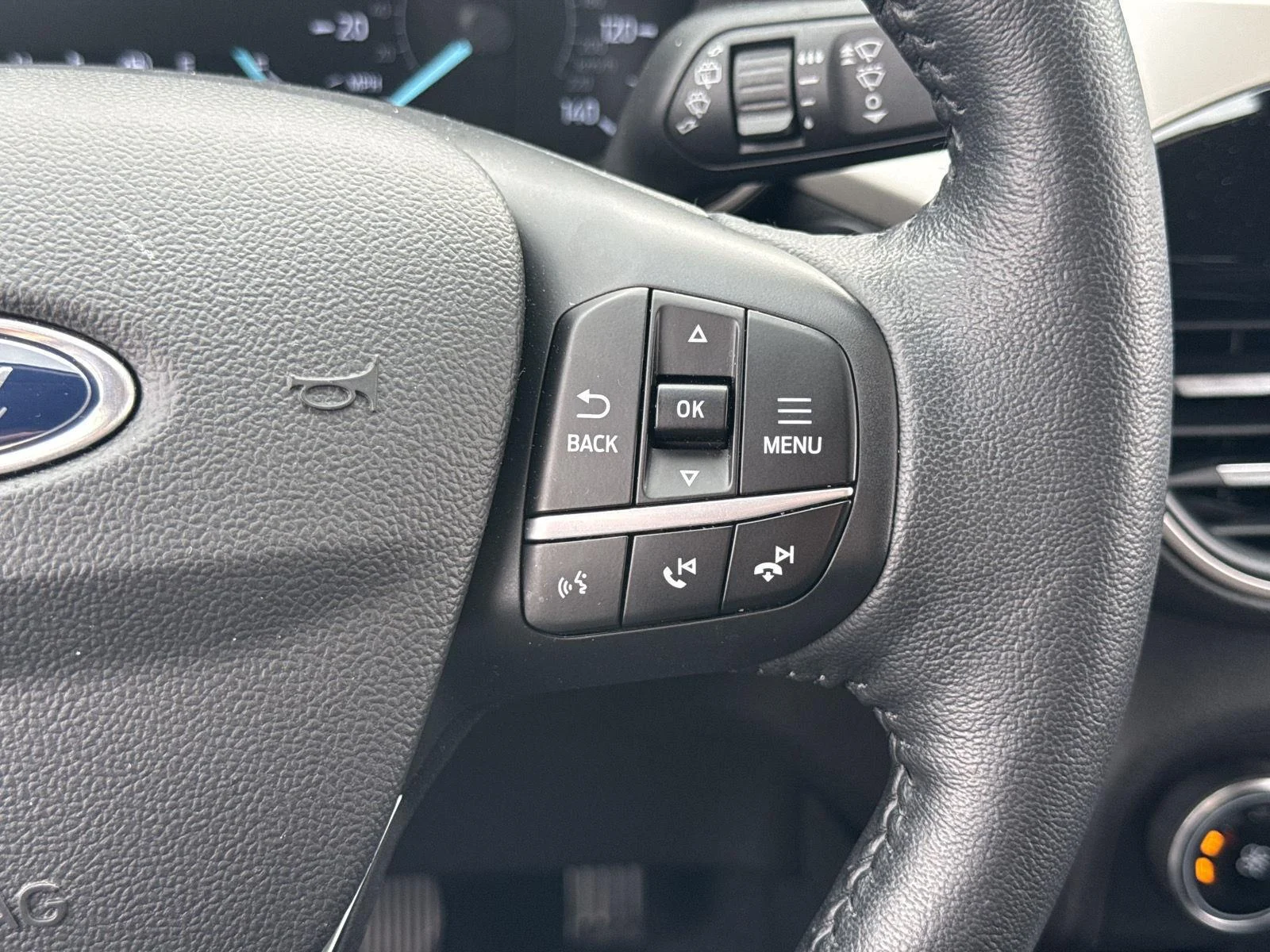 Used 2020 Blue Ford SEL image 11