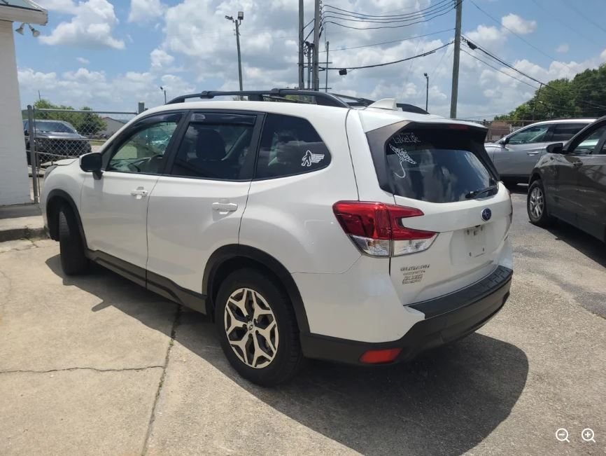 Used 2020 Subaru Forester Premium with VIN JF2SKAJC6LH561652 for sale in Kansas City