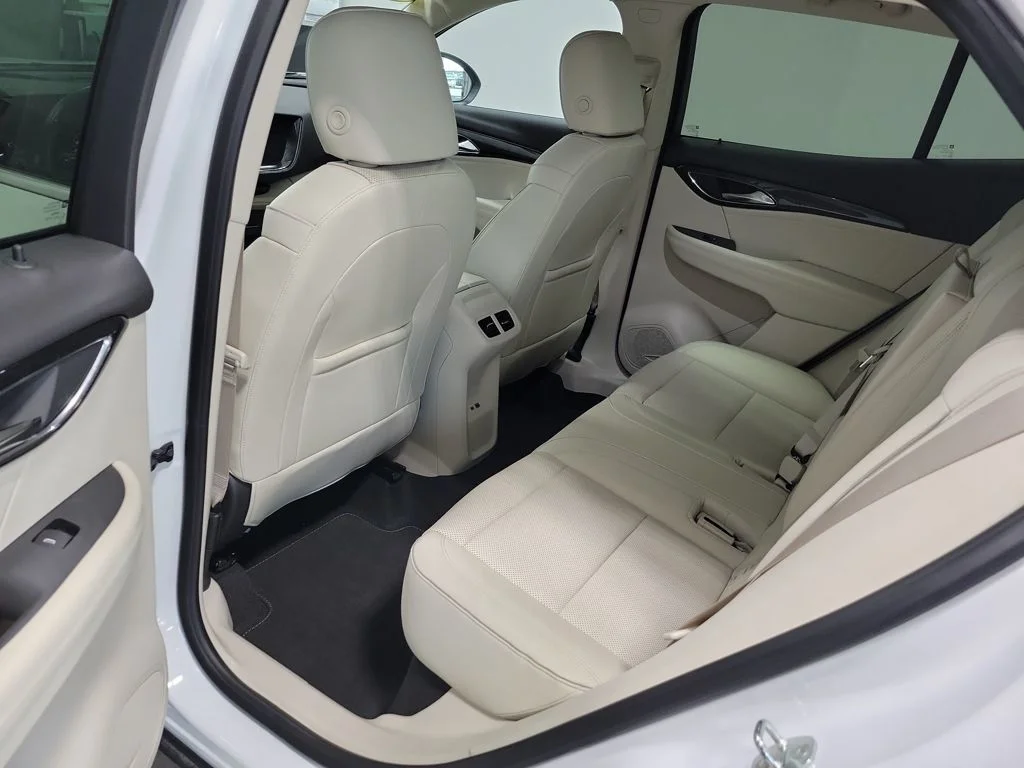 Used 2022 White Buick Essence image 29