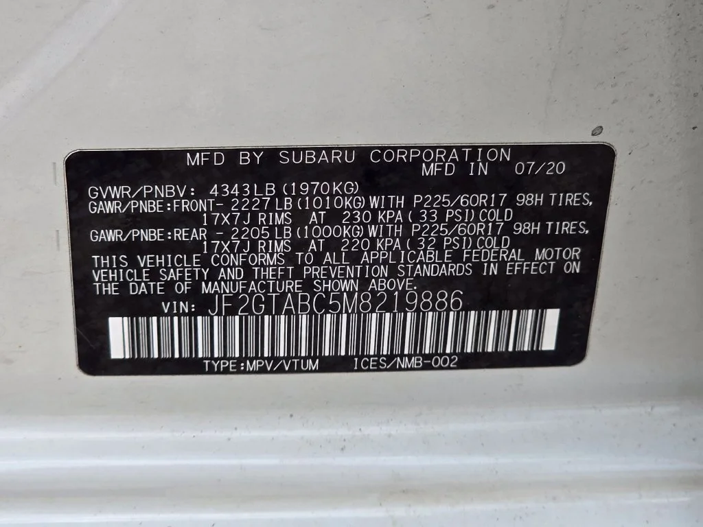Used 2021 White Subaru Base image 51
