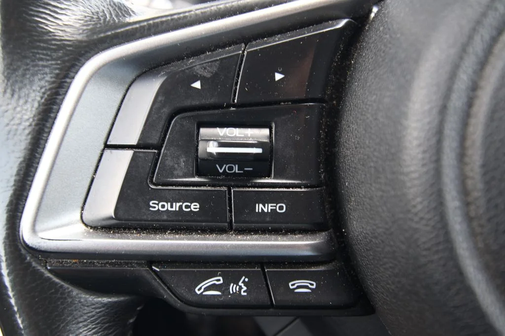 Used 2021  Subaru Premium image 19