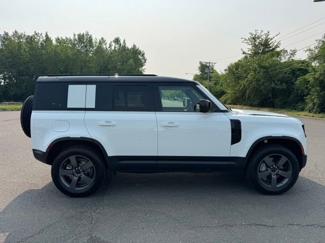 New 2026 Fuji White Land Rover S image 6