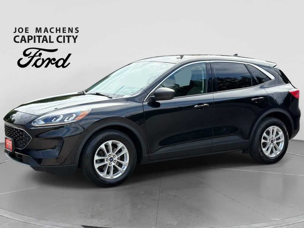 Used 2022 Agate Black Metallic Ford SE image 9