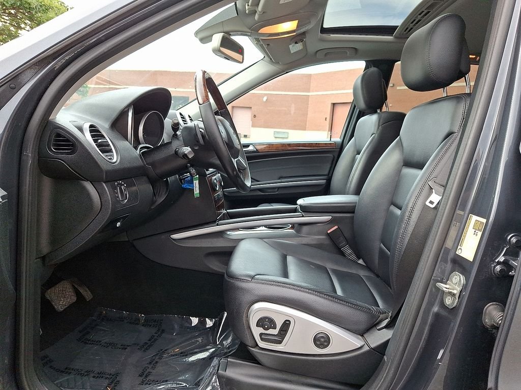 Used 2011 Steel Gray Metallic Mercedes-Benz ML 550 image 13