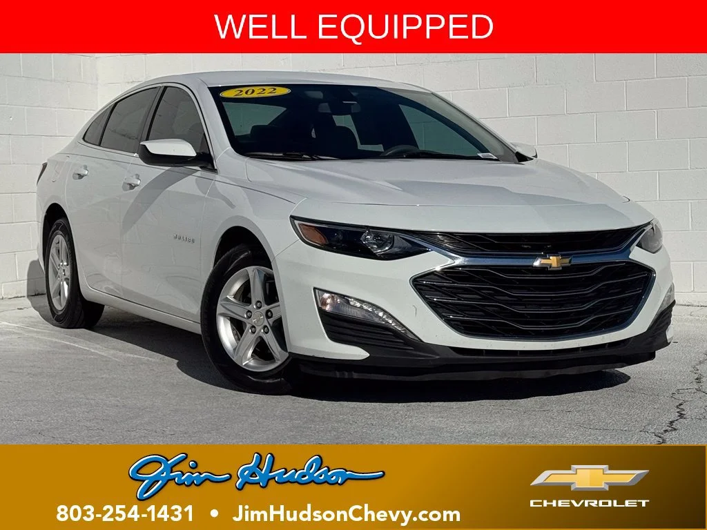 Used 2022 SUMMIT WHITE Chevrolet LT image 1