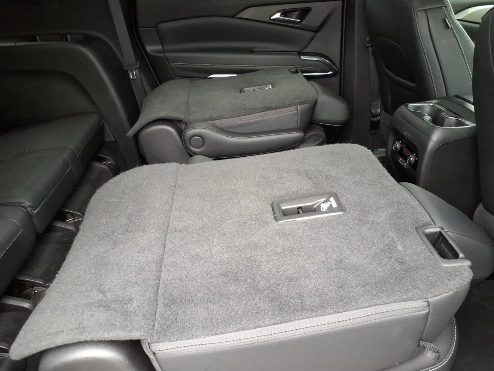 Used 2025 Summit White Chevrolet AWD LT image 22