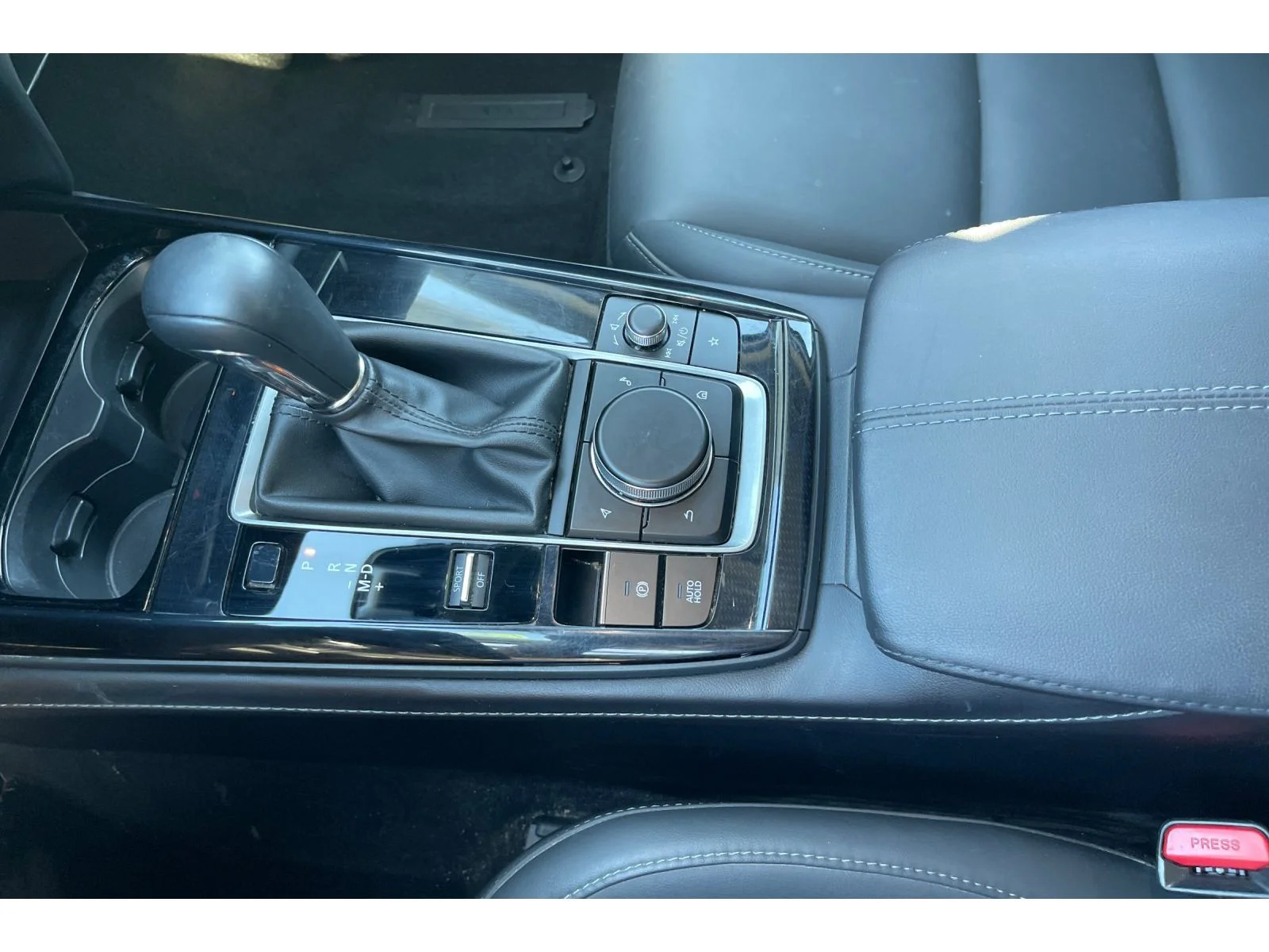 Used 2024 CERAMIC Mazda Select image 32