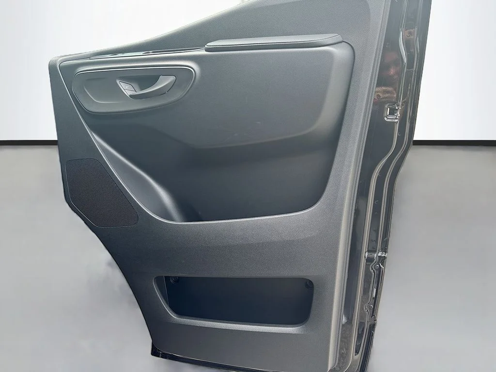 New 2026  Mercedes-Benz Cargo 170 WB image 21