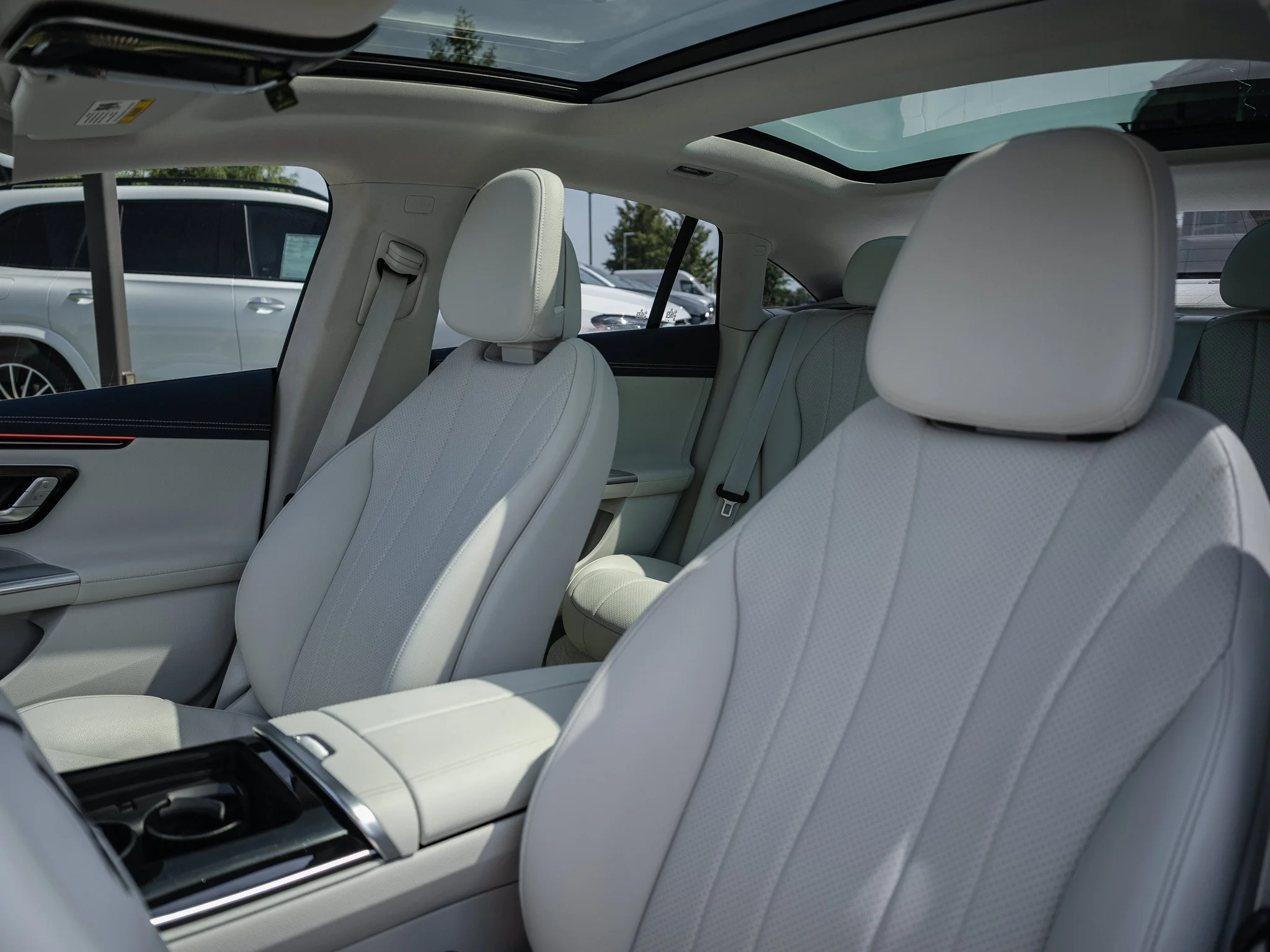 Certified Used 2023 MANUFAKTUR Moonlight White Metallic Mercedes-Benz 350 Sedan image 13