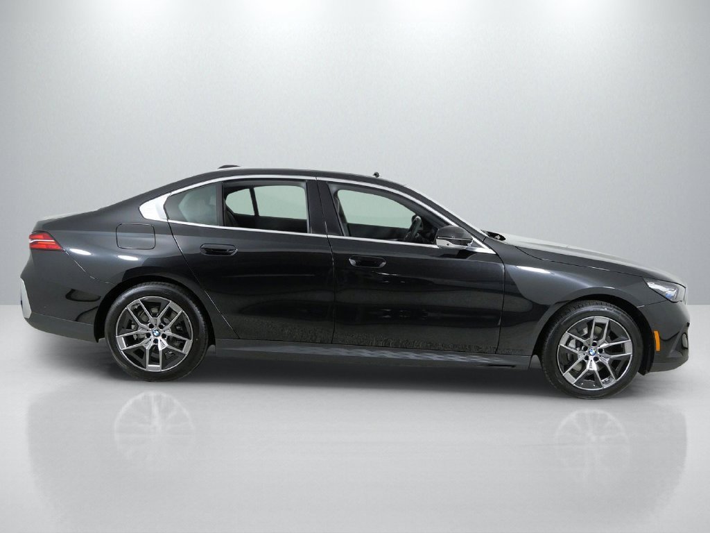 New 2027 Black Sapphire Metallic BMW 530i xDrive image 8