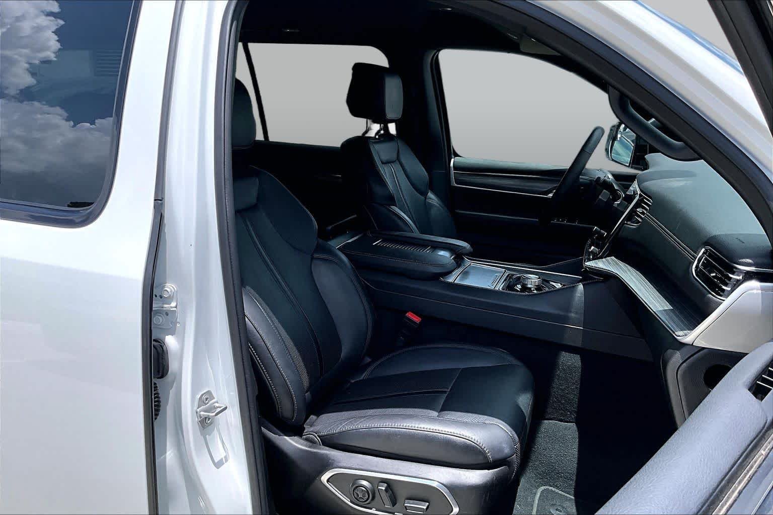 Used 2024 Bright White Clearcoat Jeep Series II image 9