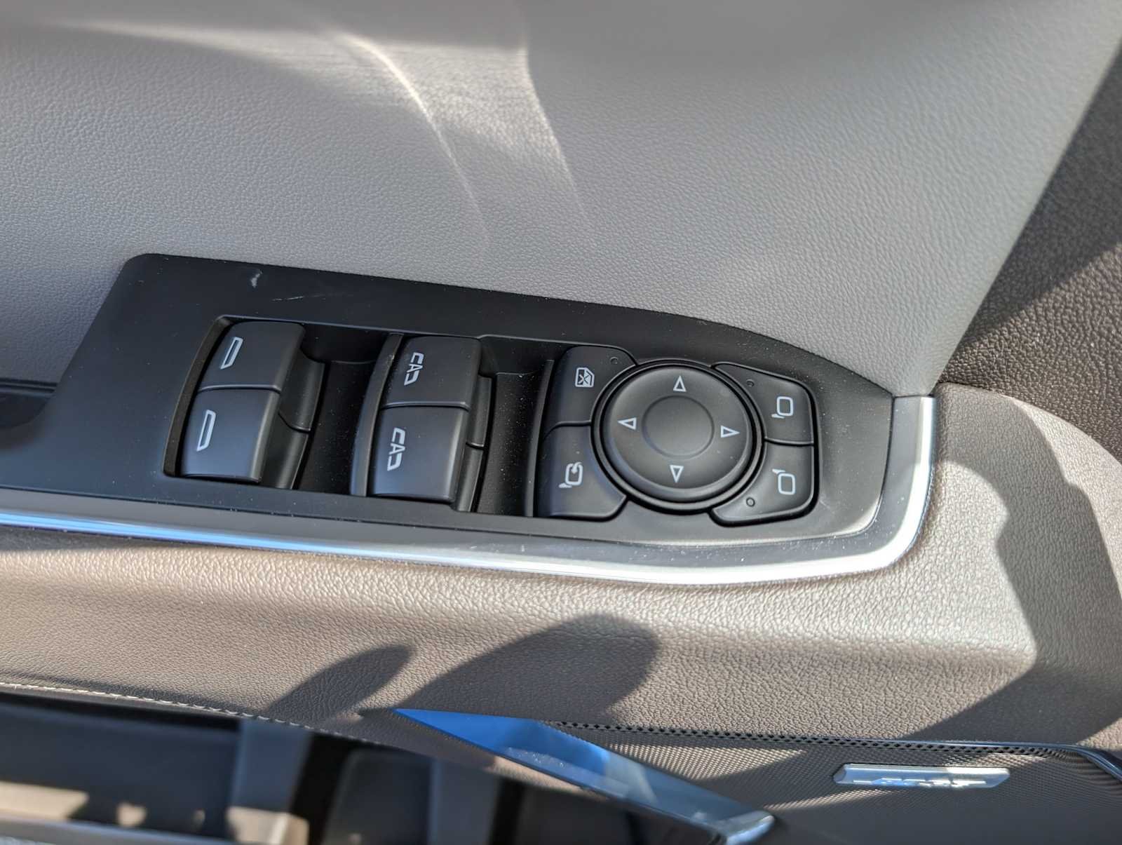 2026 GMC Sierra 1500 SLT - Photo 33