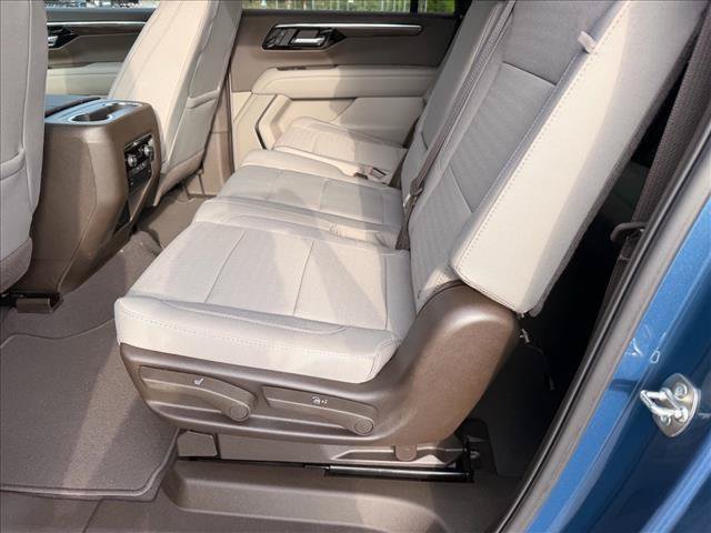 2026 Chevrolet Suburban LS - Photo 6