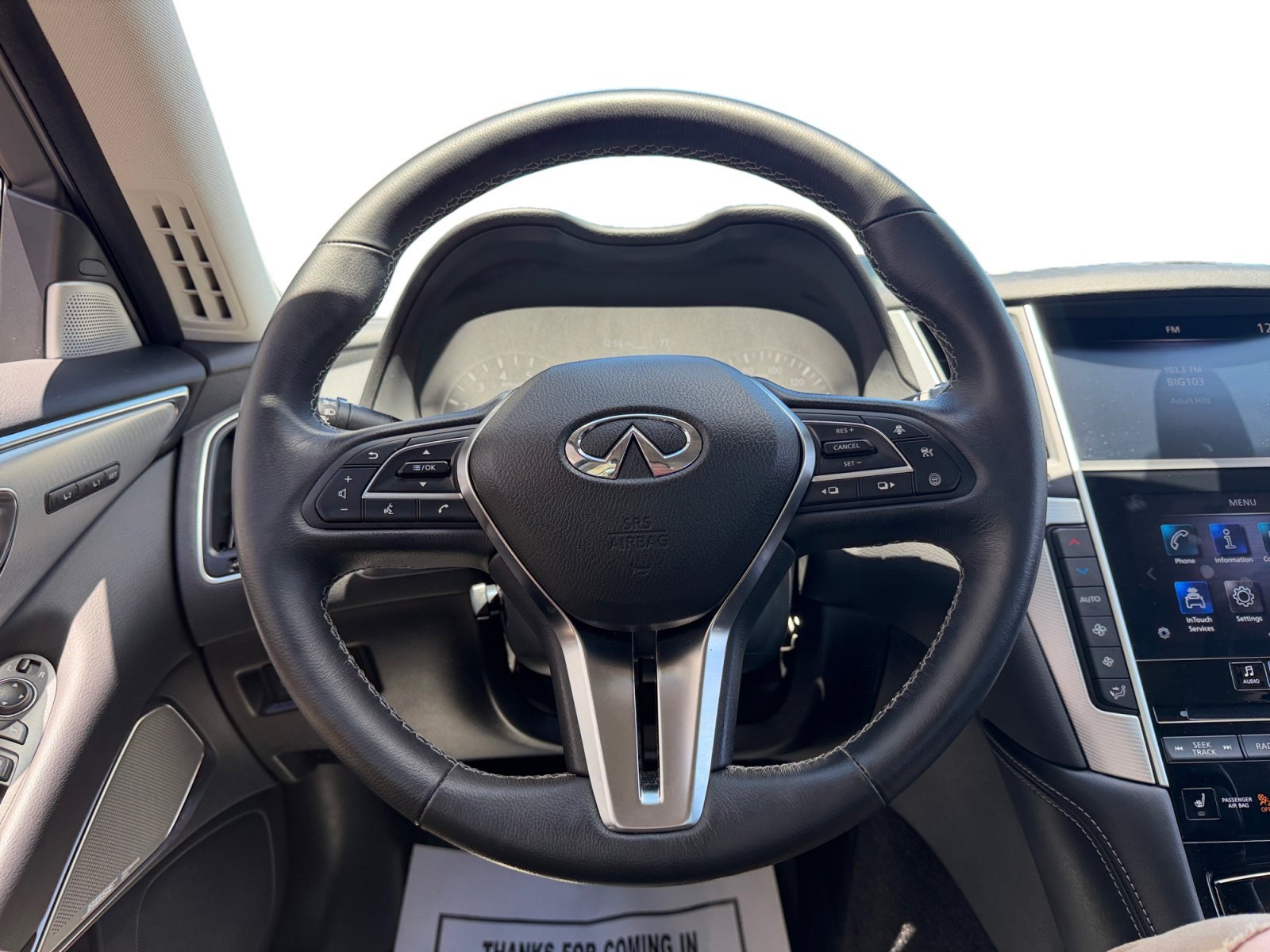 Used 2023 Black Obsidian INFINITI LUXE image 10