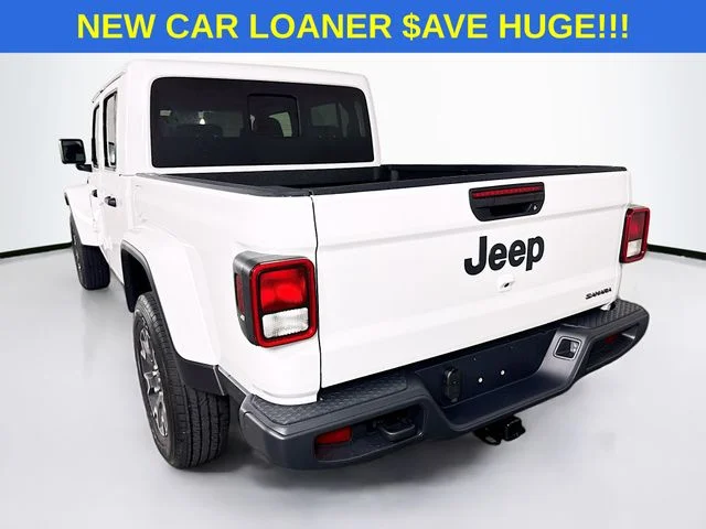 New 2026 Bright White Clear-Coat Exterior Paint Jeep  image 5