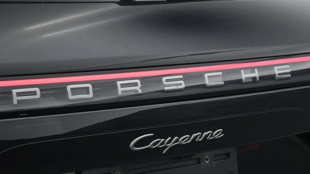 Used 2023  Porsche Platinum Edition image 21