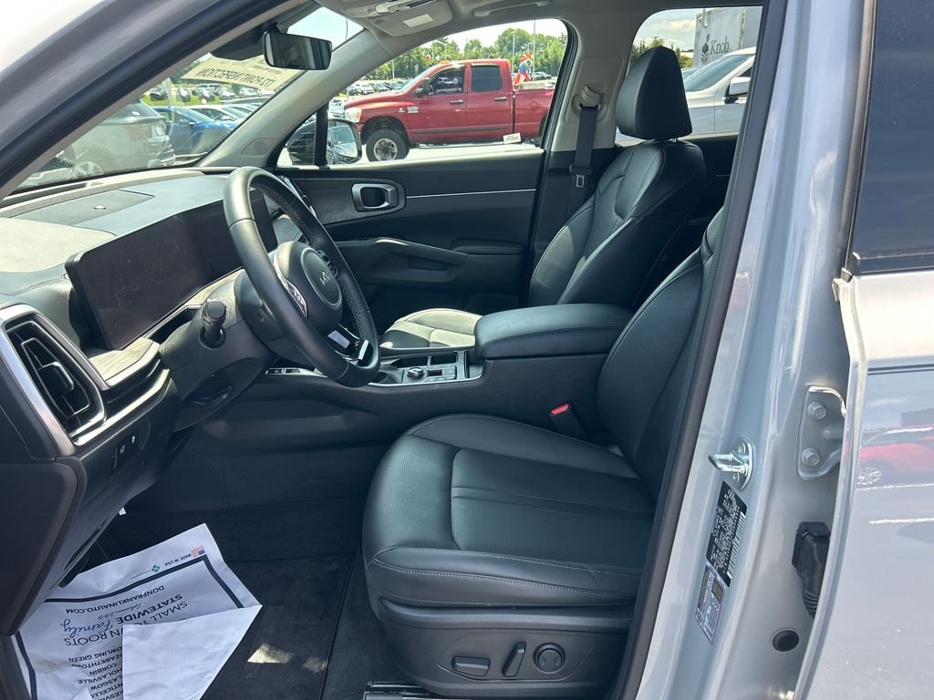 Used 2025 Gray Kia X-Line EX image 13