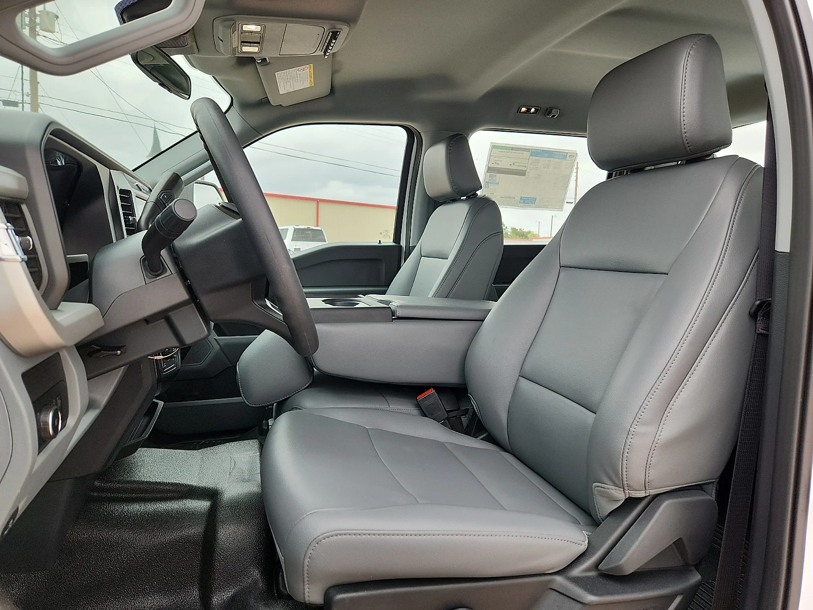 New 2026 Oxford White Ford F-250® XL image 17
